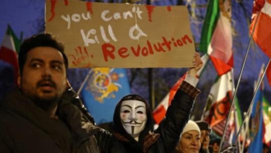 A do të jetë ndryshe kjo revoltë për Iranin: Pahlavi, SHBA-të dhe dy skenarët e rrezikshëm!