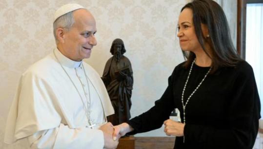 Papa Leone takon lideren e opozitës venezueliane në Vatikan