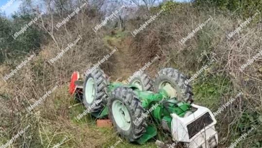 Lushnjë/ 64-vjeçari humbi kontrollin, zetori përfundon i përmbysur në rrugë