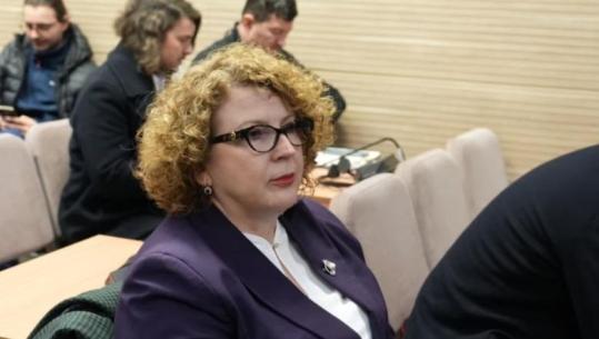 Skandali i rezervave shtetërore në Kosovë, Ministrja Rozeta Hajdari del para Gjykatës!