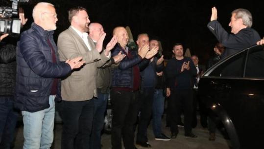 Namir Lapardhaja: PD-ja nuk rregullohet duke kritikuar ata rrotull dhe shfajësuar Berishën