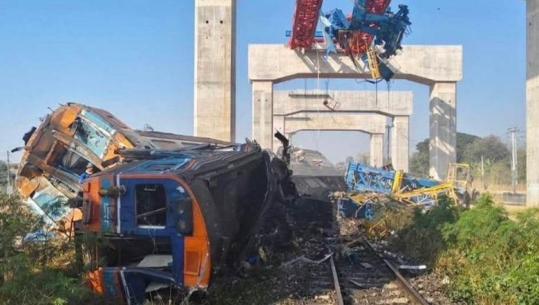 Vinçi bie mbi trenin me 195 pasagjerë, 19 viktima në Tajlandë