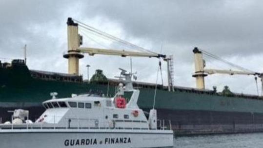 Po vinte nga Rusia, sekuestrohet anija me 33 mijë ton hekur në portin e Brindisit