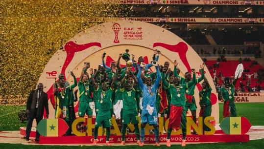 VIDEO/ 120 minuta, penallti e humbur dhe tërheqje nga fusha! Senegali mposht 1-0 Marokun mes tensionit në Rabat, fiton Kupën e Kombeve të Afrikës