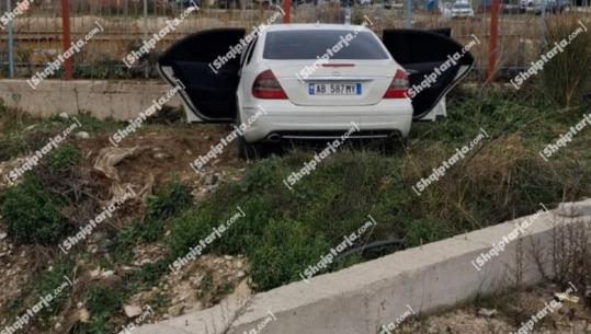 Aksident në aksin Vlorë-Orikum, ‘Benzi’ del nga rruga, plagosen drejtuesja dhe pasagjeri 16-vjeçar