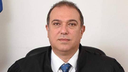 Maqedonia e Veriut/ 350 mijë euro të fshehura në murin e shtëpisë, Policia jep detaje në lidhje me operacionin në banesën e gjykatësit