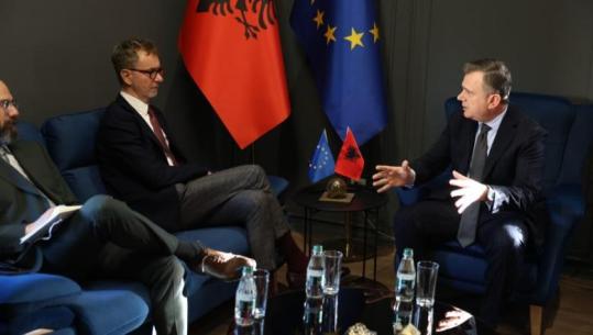 Balla takim me ambasadorin e BE-së, Silvio Gonzato: Reforma zgjedhore dhe territoriale, kyçe për integrimin europian