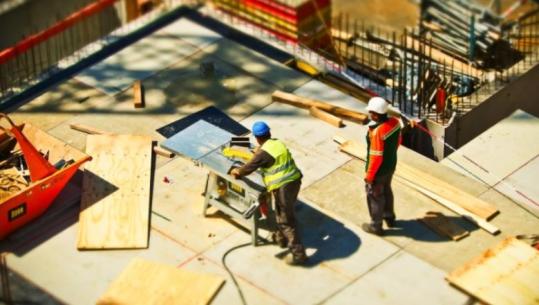 Ndërtimi në evazion, Tatimet: Nuk deklarohen çmimet reale të shitjes së pronave, 9 mijë biznese ‘në sitë’ edhe për nëndeklarim pagash