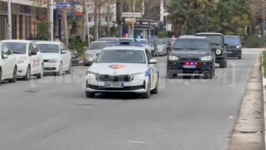 Vajza e Donald Trump vijon vizitën në Vlorë, nën masa të rrepta sigurie udhëton drejt Zvërnecit