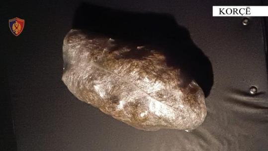 Shiste kanabis në doza në Korçë, arrestohet 50-vjeçari, në kërkim bashkëpunëtori