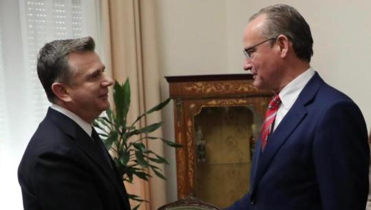 Ministri gjerman Gunther Krichbaum vjen në Tiranë, Balla: Gjermania mbështet fuqimisht anëtarësimin e Shqipërisë në BE