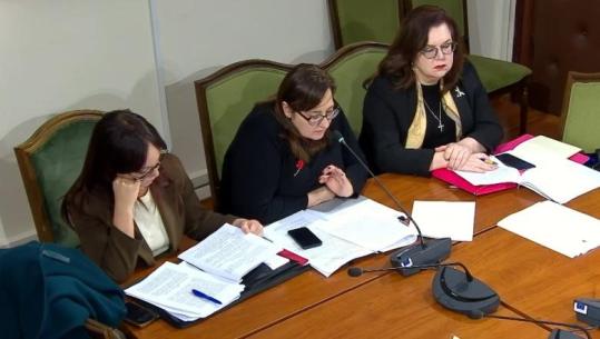 Ligji i ri për dhunën në familje/ Zv.ministrja e Shëndetësisë: Programet e rehabilitimit për dhunuesit do të jenë të detyrueshme