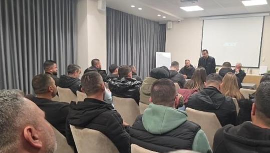 Shqipëria Bëhet proteston me 31 Janar, Lapaj nga Berati: Nuk e kam të lehtë të fle në trotuar por kemi zgjedhur të luftojmë!