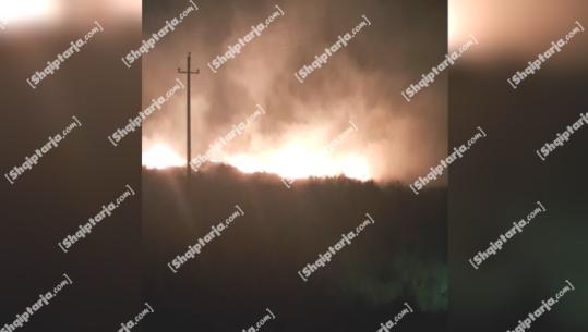 Zjarr pranë bazës së Pashalimanit në Orikum! Era e fortë përhap flakët (VIDEO)