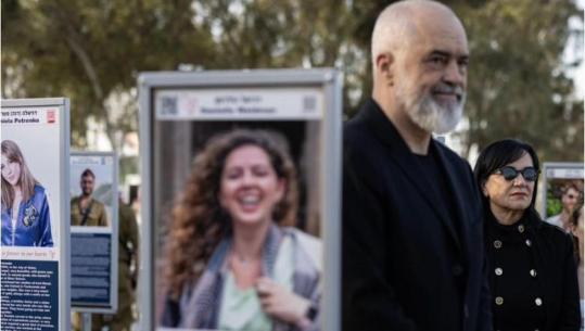 Rama në Izrael, viziton memorialin e viktimave të Festivalit Nova: Vend që kumbon pa fjalë! Nesër mban fjalim historik në Knesset! Zbardhet axhenda