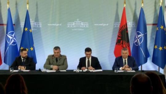 “Shqipëria po përgatit rishikimin strategjik të Mbrojtjes”- Ministri Vengu: Rritje e pagave dhe e numrit të personelit ushtarak! Këto janë mjetet e reja me të cilat do pajisen Forcat e Armatosura