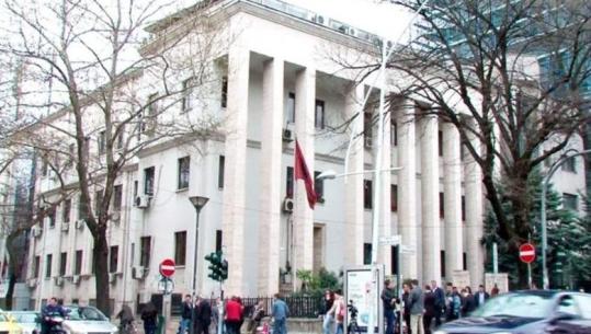 Ilir Yzeiri: Viti i ri gjyqësor ose të rrahësh ujë në havan