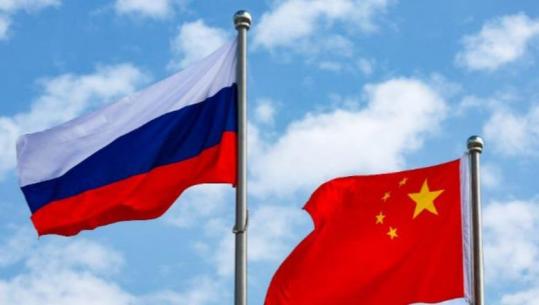 Kina: Jemi të gatshëm të forcojmë koordinimin strategjik me Rusinë 