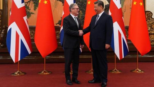Humbja e Arsenalit si fitore për diplomacinë, dhurata e veçantë e Starmer për Xi Jinping