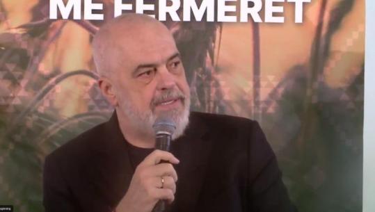 LIVE TV- Kryeministri Edi Rama në Divjakë, takim me fermerët për Skemën Kombëtare