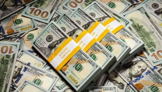 A është dollari i dobët rrezik për Europën?