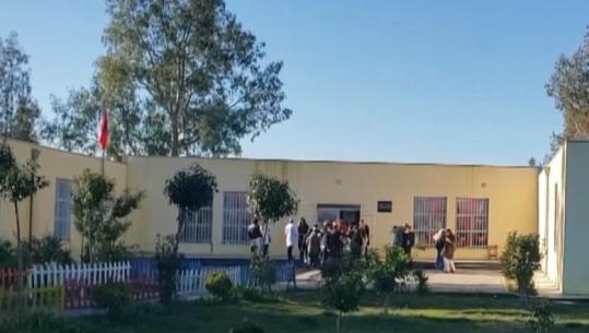 Dimal, shkollat e fshatrave pa ngrohje! Nxënësit: Soba kemi por nuk i ndezin për të kursyer! Nuk shkruajmë dot nga i ftohti