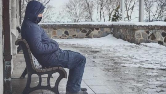 Specialistja e shëndetit mendor: Dimri rrit stresin dhe ankthin, kujdes me sinjalet që jep trupi dhe mendja