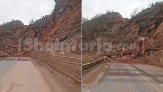 Dalin pamjet, momenti kur masivi i dheut bie mbi rrugë në aksin Librazhd Qafë-Thanë