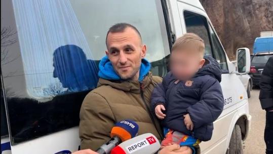 Bllokimi në rrugën Librazhd-Qafë Thanë, qytetari: 4 orë në pritje, jemi me fëmijë të vegjël