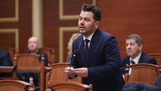 Kapri i drejtohet opozitës: A do të bashkëpunoni apo jo me Ramën? Si mund të ulesh me kryeministrin që të kërcënon me kartonë, sot i lutemi na prit në komision