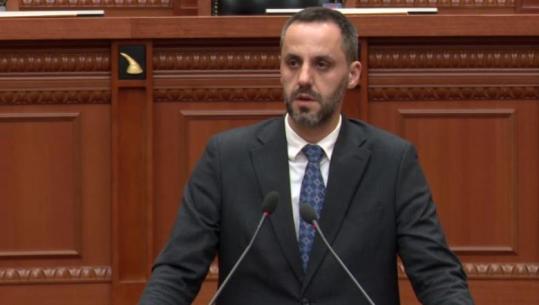 ‘Trajtimi çnjerëzor i Metës në paraburgim’, Lamallari i përgjigjet Blushit: Raporti i Avokatit të Popullit është i qartë, ish-presidenti trajtohet njësoj me të tjerët