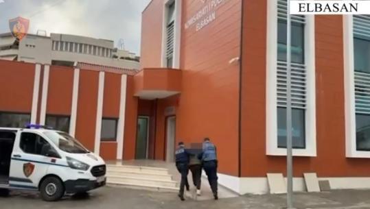 I vodhi çantën me një shumë parash 66-vjeçares, arrestohet 52-vjeçari në Elbasan