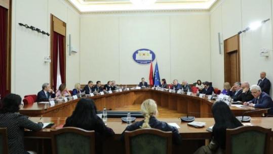 Eduard Zaloshnja: Sistem proporcional kombëtar, por me prag ama…