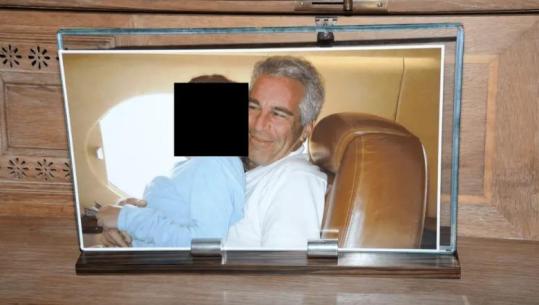 Adoleshentja u përdora për të lindur foshnjën e Epstein! I porsalinduri u rrëmbye pak minuta pas lindjes