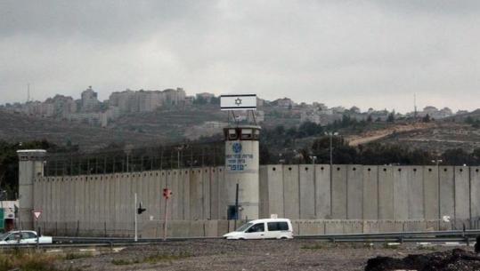 Raporti i organizatës ‘B'Tselem’: Kushtet për palestinezët në burgjet izraelite janë çnjerëzore me mbipopullim, abuzime dhe uri të qëllimshme