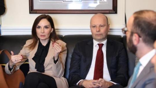 Deputetët e opozitës takojnë kongresmenin amerikan: Zero tolerancë ndaj korrupsionit dhe krimit të organizuar, e vetmja mënyrë që Shqipëria të ecë përpara