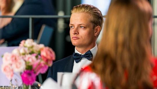 I akuzuar për përdhunim, djali i princeshës së Norvegjisë shpërthen në lot para gjykatës: Kam jetuar mes festave, alkoolit e drogës