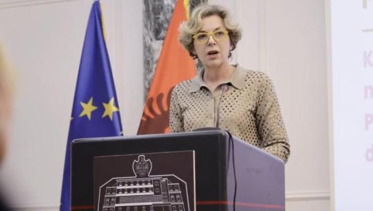 'Kanceri, sfidë e përbashkët e shoqërisë'! Ministrja Sala: Të avancojmë për transformimin në fushën e onkologjisë 