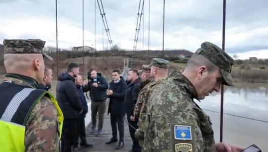 E mori rrjedha e përroit pas aksidentit në Klos, ministri Vengu: Nuk do ndalim operacionin për gjetjen e 30-vjeçarit