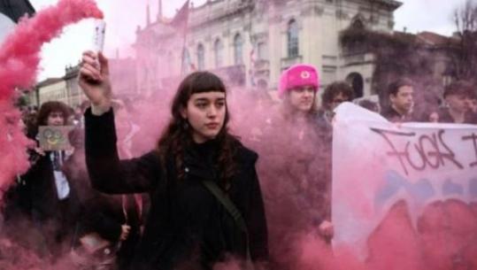 Protesta në Milano para ceremonisë hapëse të Olimpiadës, thirrje kundër pranisë së ICE-së amerikane dhe mbylljes së shkollave