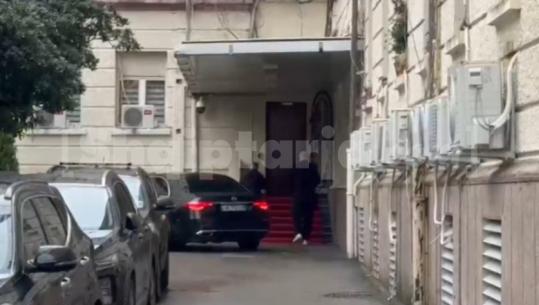 Kryeministri Rama mbledh grupin parlamentar, u bashkohet dhe Belinda Balluku