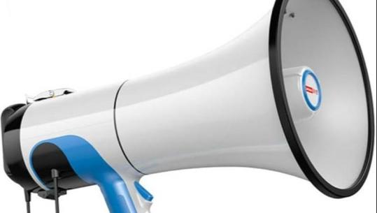 Pse opozita ka nevojë për një zë në mikrofon SI DREJTOR KORI që t’i nxisë: “Fort, Fort, Fort, Rama Ik!”