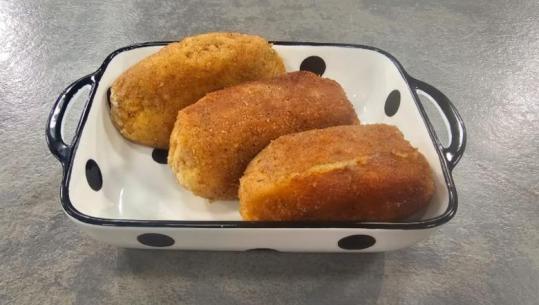 Qofte me patate dhe vezë nga zonja Albana