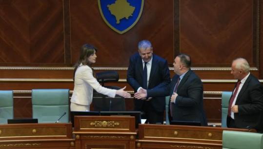 Albulena Haxhiu zgjidhet kryetare e Kuvendit të Kosovës: Lufta e UÇK-së ishte e drejtë! Krimet i kreu Serbia, por kriminelët nuk u përballën kurrë me drejtësinë