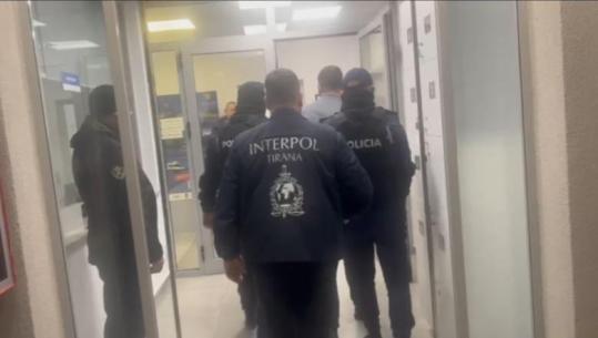 I dyshuar për vrasjen e Bledar Muçës në Belgjikë, ekstradohet në Shqipëri Sergej Hasanpapaj