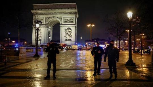 Francë/ Kërcënoi me thikë oficerët e policisë, autori ndërron jetë pas përplasjes me efektivët! Dyshohet se do kryente një sulm terrorist