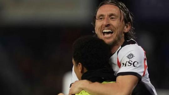 GOLAT/ Luka Modric i jep tri pikë Milanit, kuqezinjtë fitojnë 1-2 në Pisa! Sot derbi Inter - Juve në Serie A