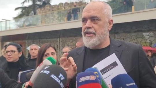 Debate në mbledhjen e Ramës me banorët e Durrësit: Ika fare, ju do dilni të humbur, mos më bëni karshillik me komunista