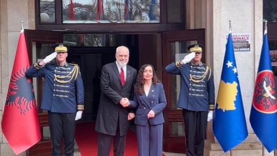 Në prag të 18-vjetorit të Pavarësisë, Rama vizitë sot në Kosovë! Takohet me Osmanin, më pas takim edhe me Kurtin