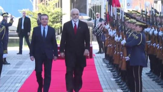Pas takimit me Osmanin, kryeministri Edi Rama pritet në Kosovë nga homologu Albin Kurti